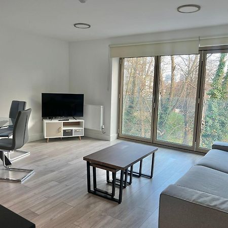 Kensington House By Solitaire Suites Slough Dış mekan fotoğraf