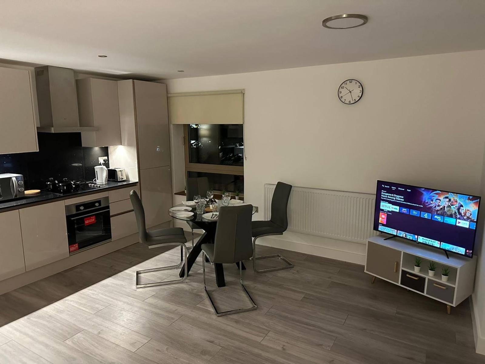 Kensington House By Solitaire Suites Slough Dış mekan fotoğraf
