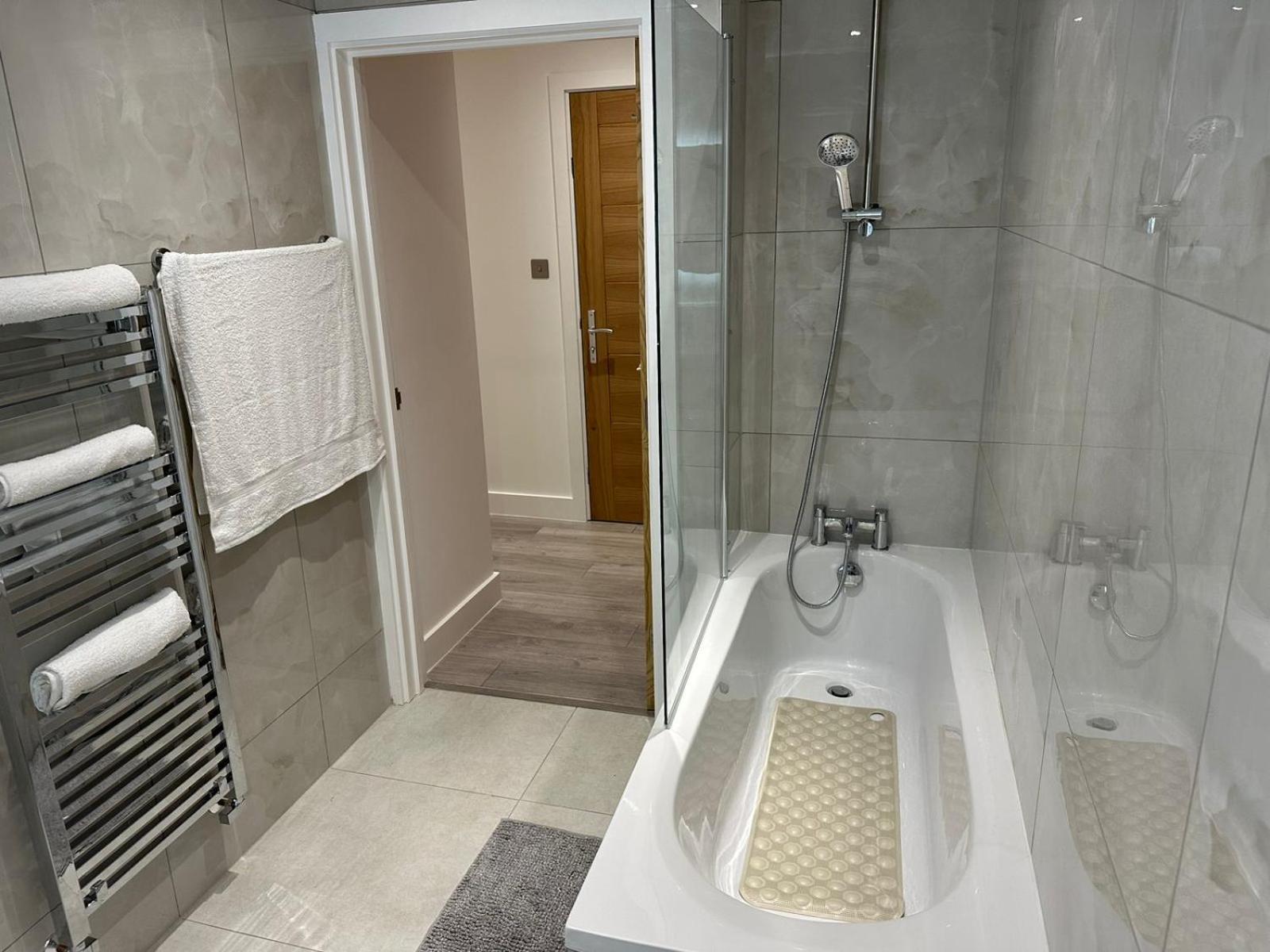 Kensington House By Solitaire Suites Slough Dış mekan fotoğraf